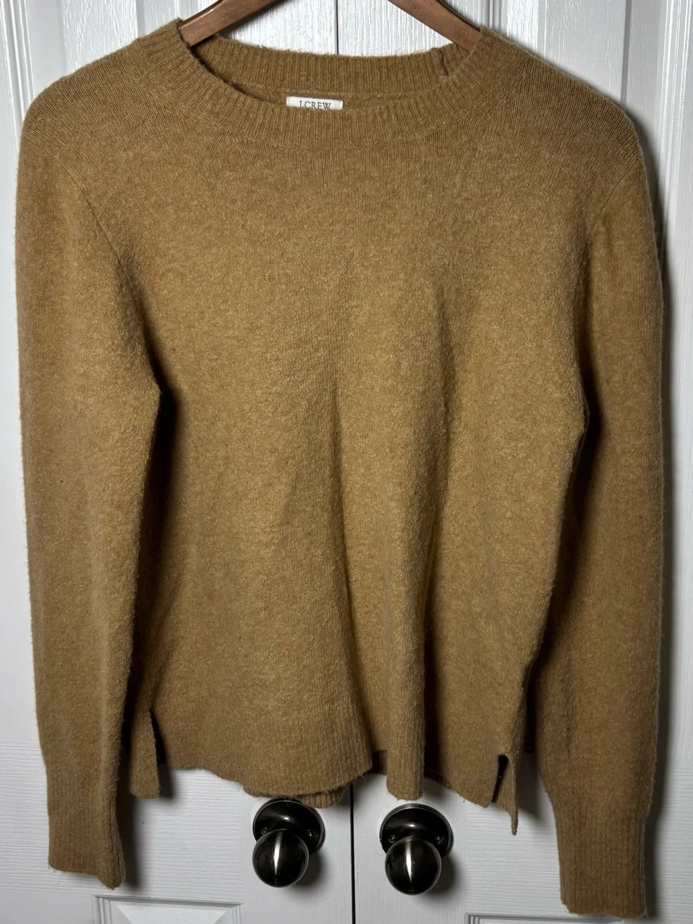 J.Crew Extra-Soft Camel Brown Sweater Size Medium Wool Blend Crewneck